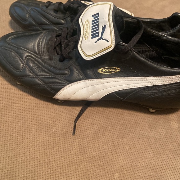 Puma King Black and White Men's Soccer Shoes - Picture 4 of 7